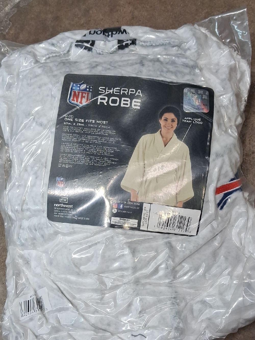 NWT Womens NFL Sherpa Robe Buffalo Bills Light Grey - Picture 1 of 3
